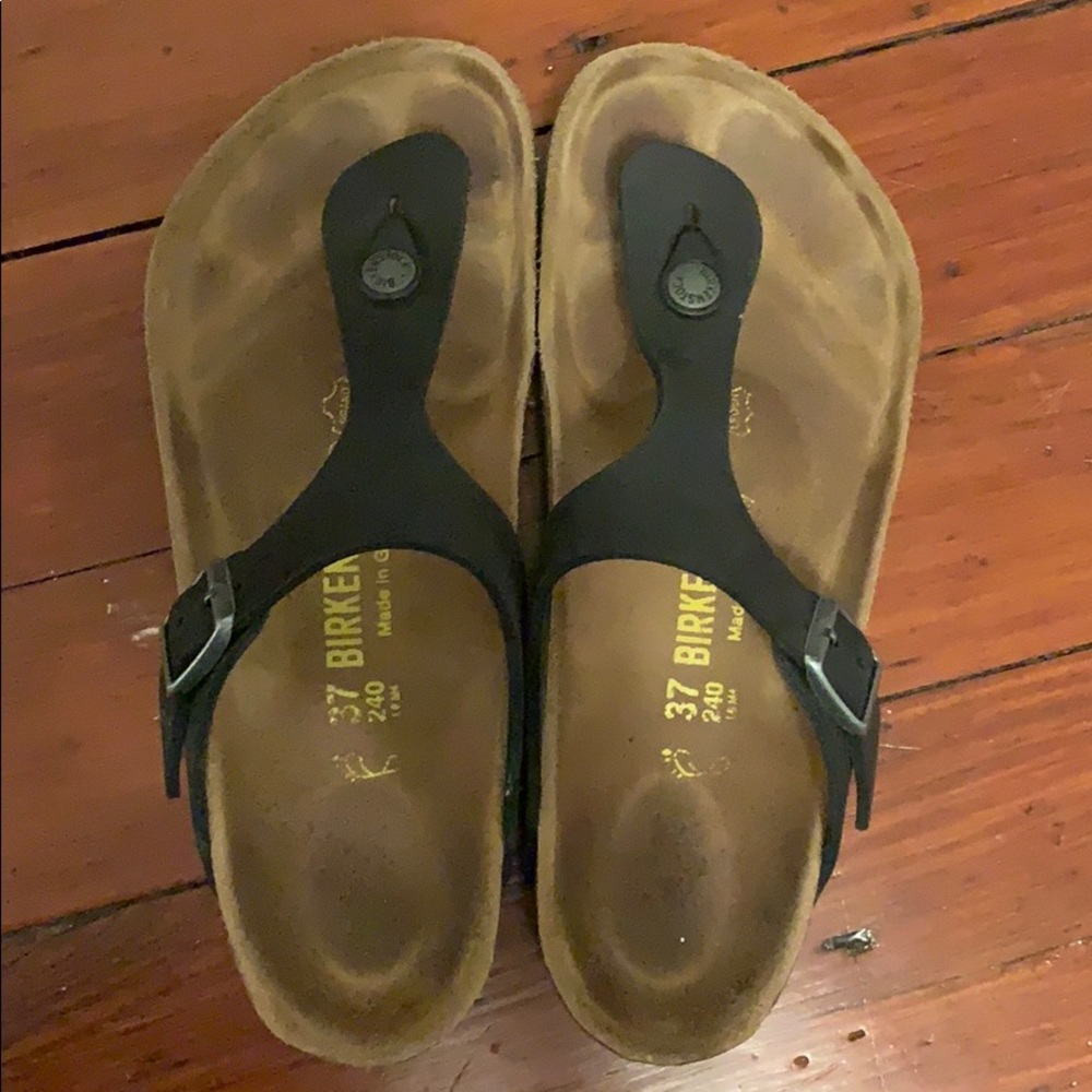 Black leather Birkenstock Gizeh 37